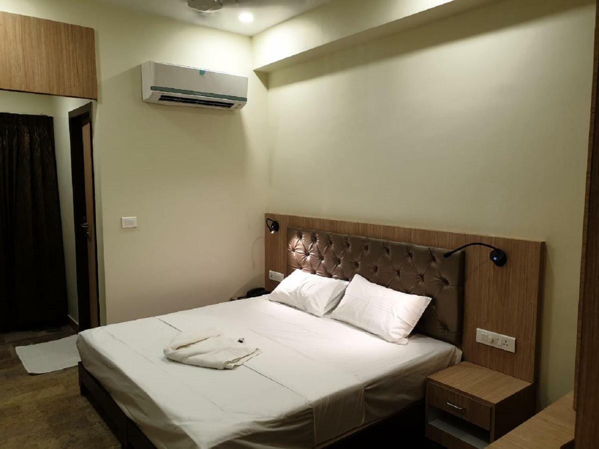 Amutham Residency Ξενοδοχείο Tiruchirappalli Εξωτερικό φωτογραφία